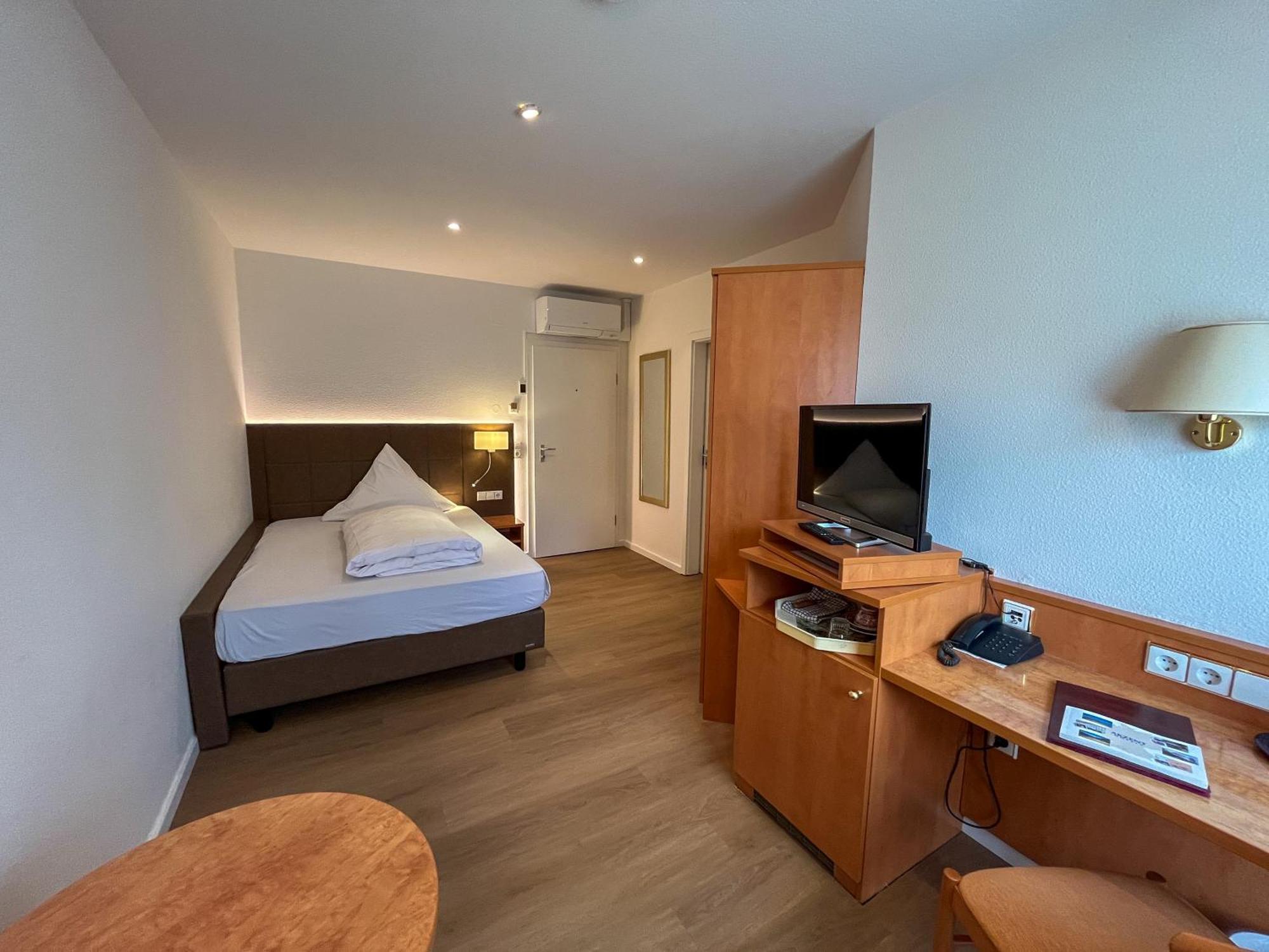 Akzent Hotel Atrium Baden Bad Krozingen Buitenkant foto