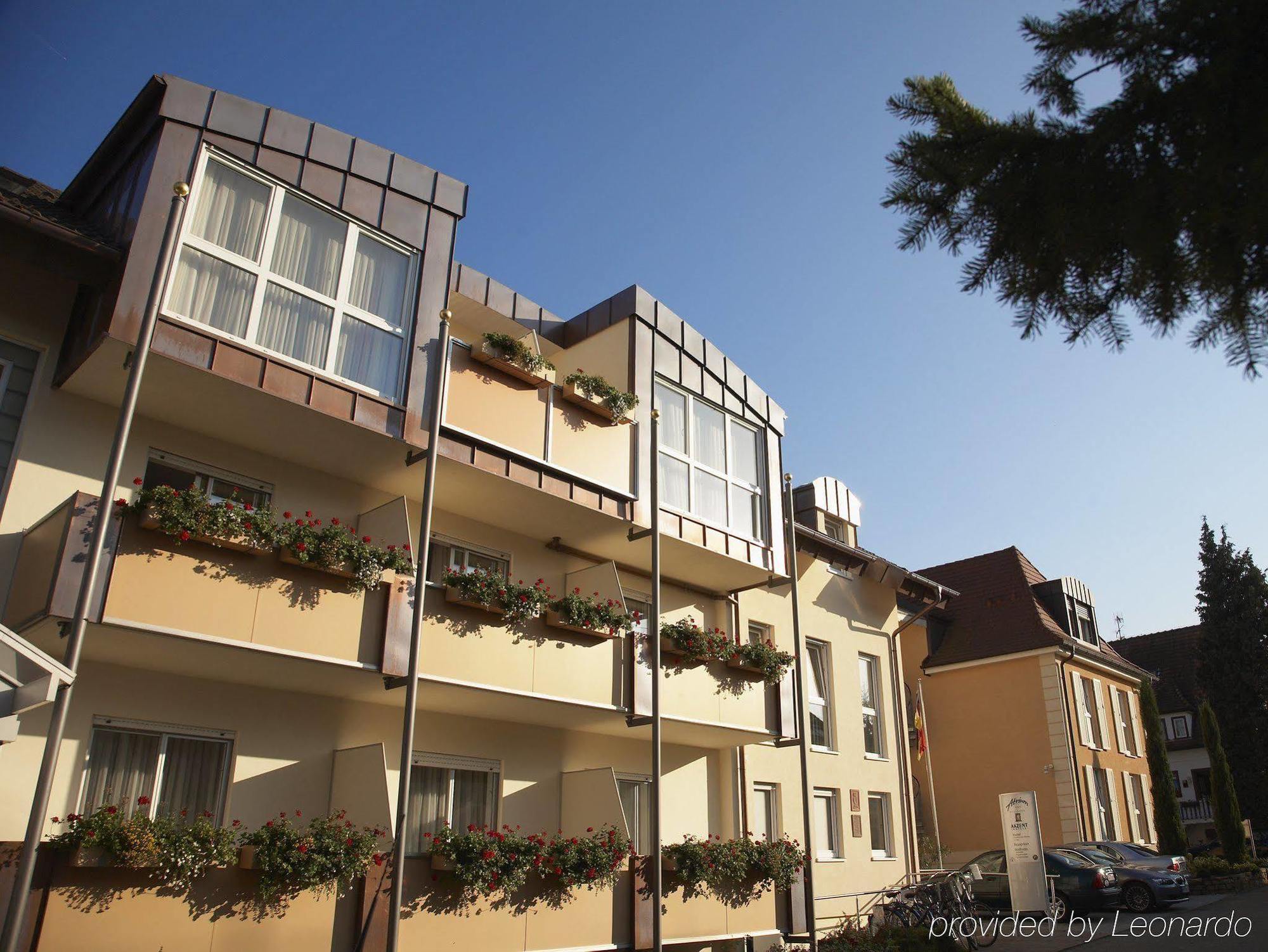 Akzent Hotel Atrium Baden Bad Krozingen Buitenkant foto